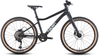 HAGEN Teen Pro 24 Carbon 2025