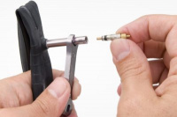 Камера 28/700 спорт 40мм 5-511494 СО СЪЕМНЫМ ЗОЛОТНИКОМ узкая (700х18/25C-622/630) KENDA