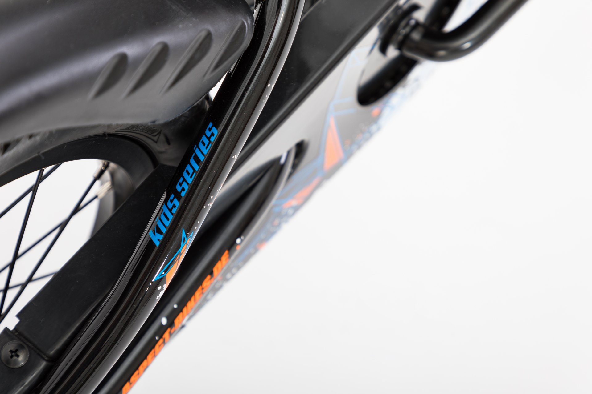 Aspect Spark 16 2017