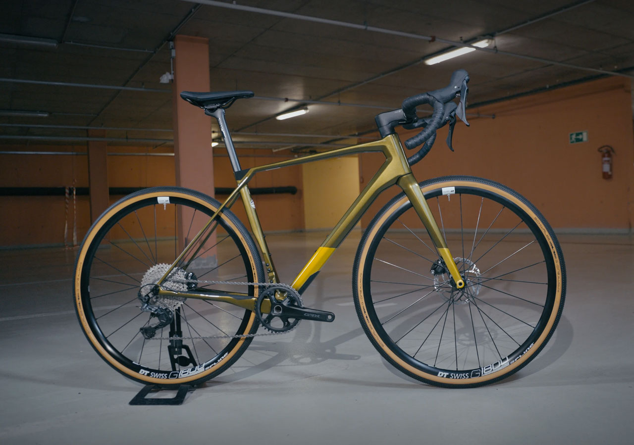 SUPERIOR X-Road Team Comp GR 700c 2024