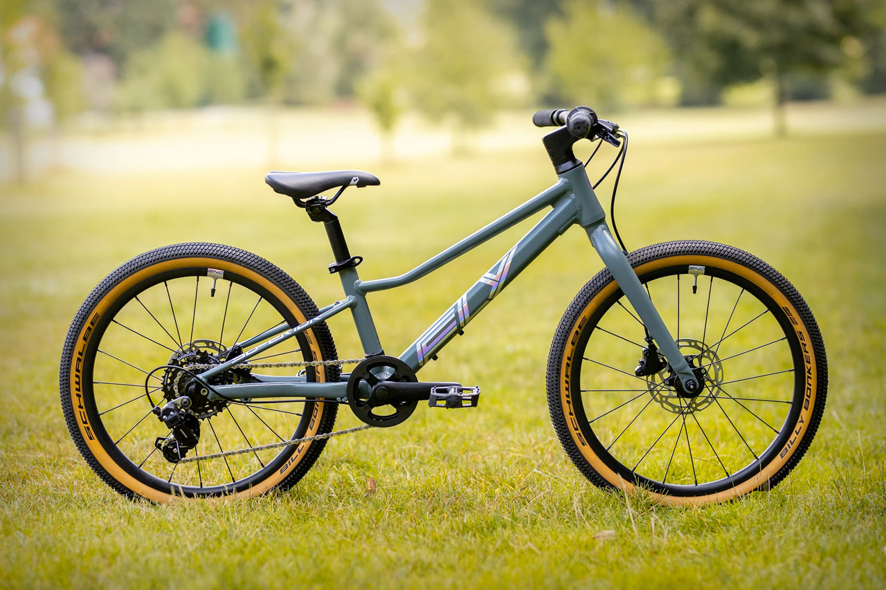 SUPERIOR F.L.Y. 20 2024