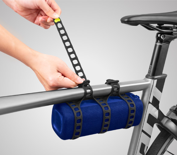 Универсальный держатель для вещей BONE Bike Strap Plus на раму или руль