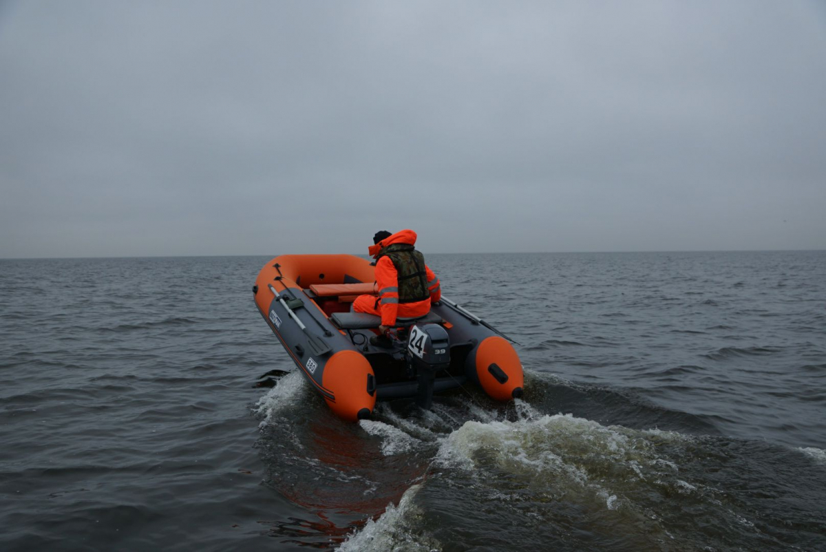 Надувная лодка BOATSMAN BT380A цвет графитово-оранжевый