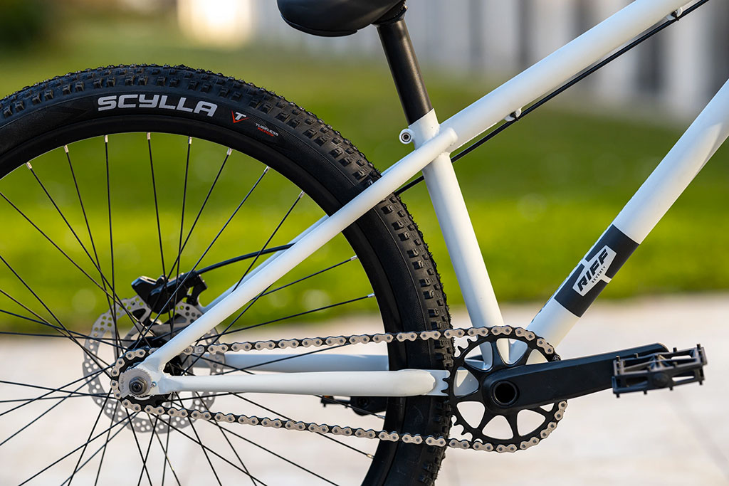 ROCK MACHINE Riff 70s