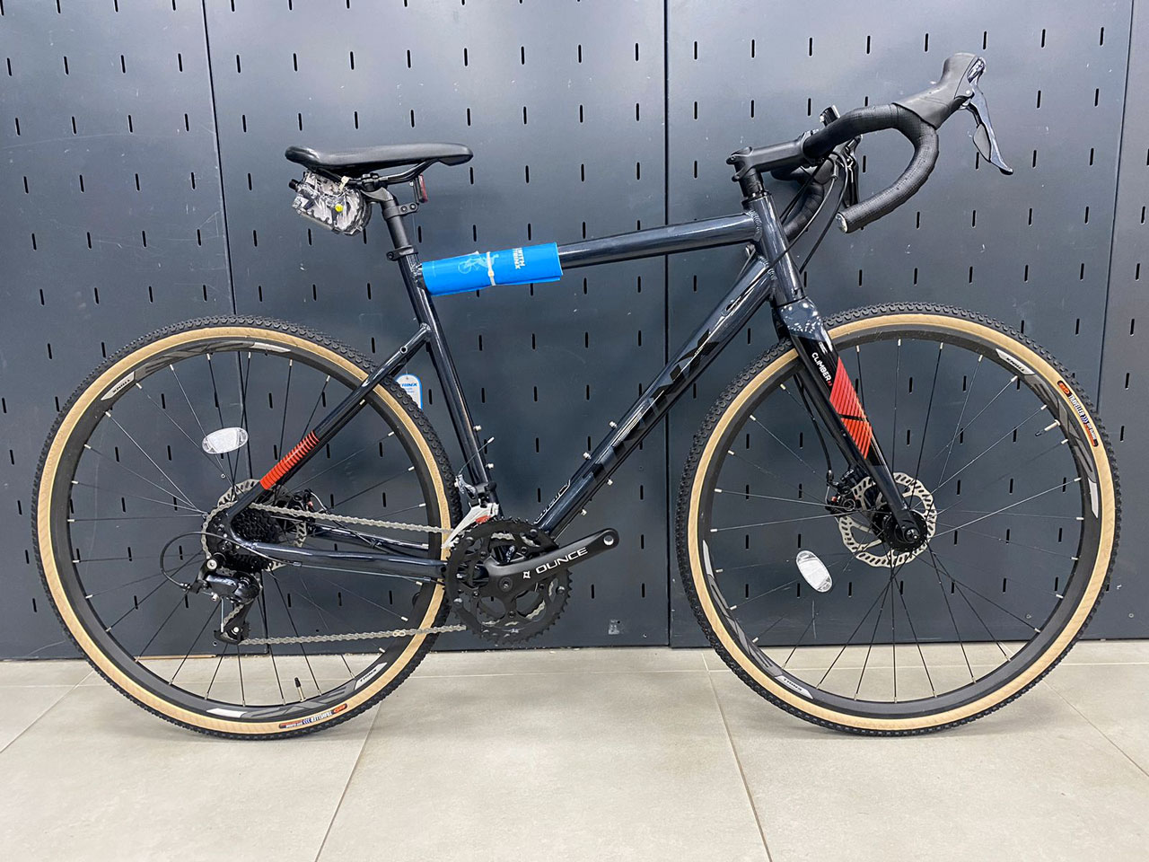 TRINX Climber 2.3 700c