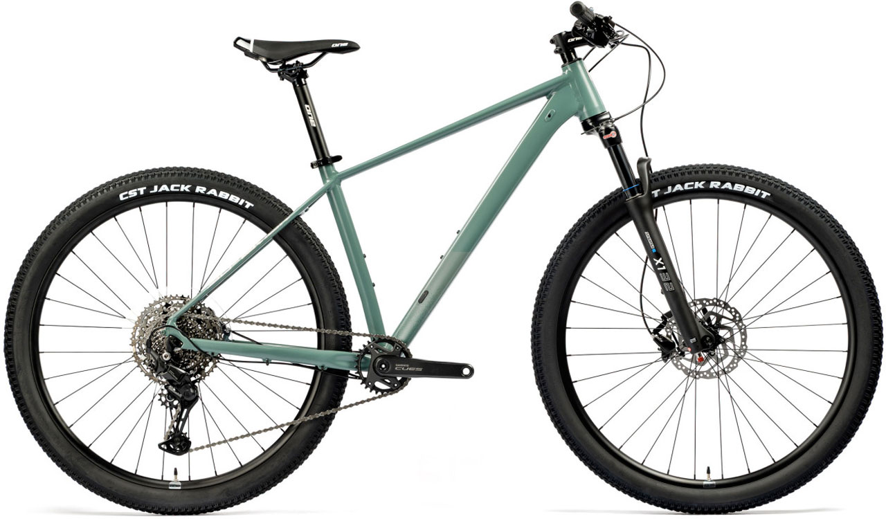 SUPERIOR XC 899 2025