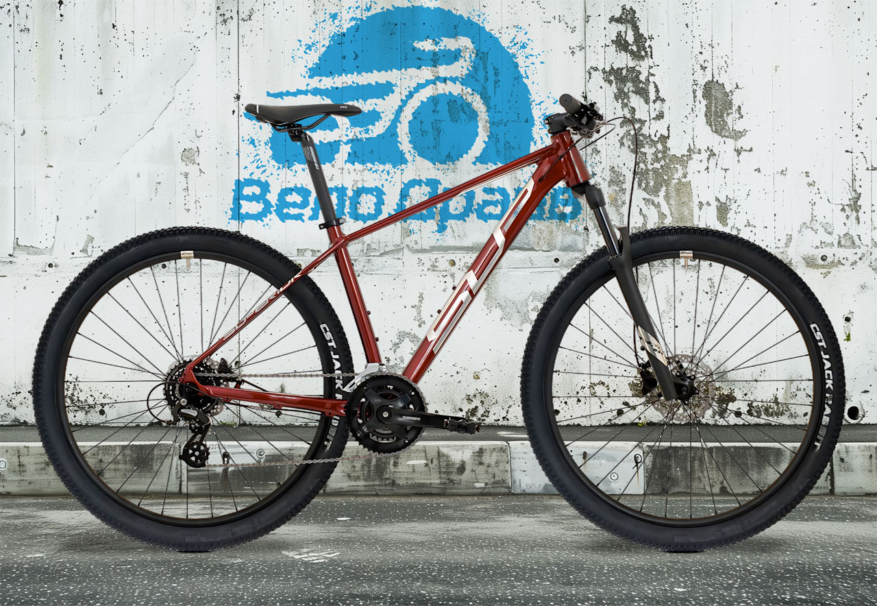 SUPERIOR XC 819 2024