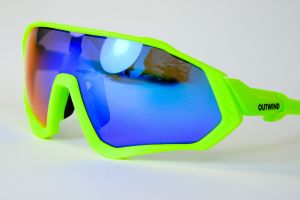 Очки OUTWIND IRONSTAR Green 23/24 солнцезащитные